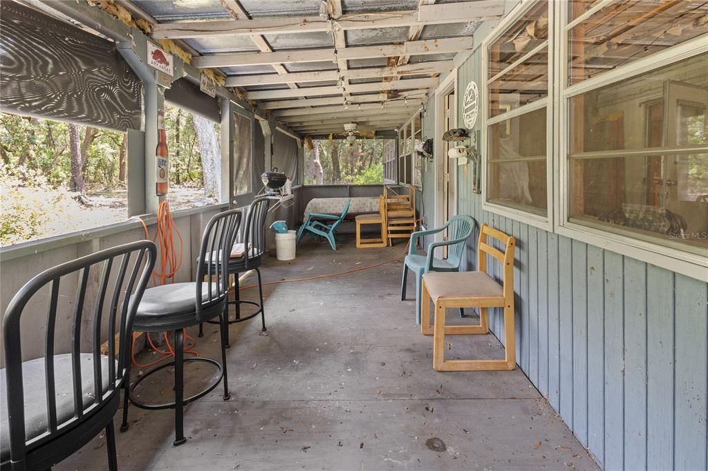 待售: $149,999 (2 贝兹, 2 浴室, 976 平方英尺)