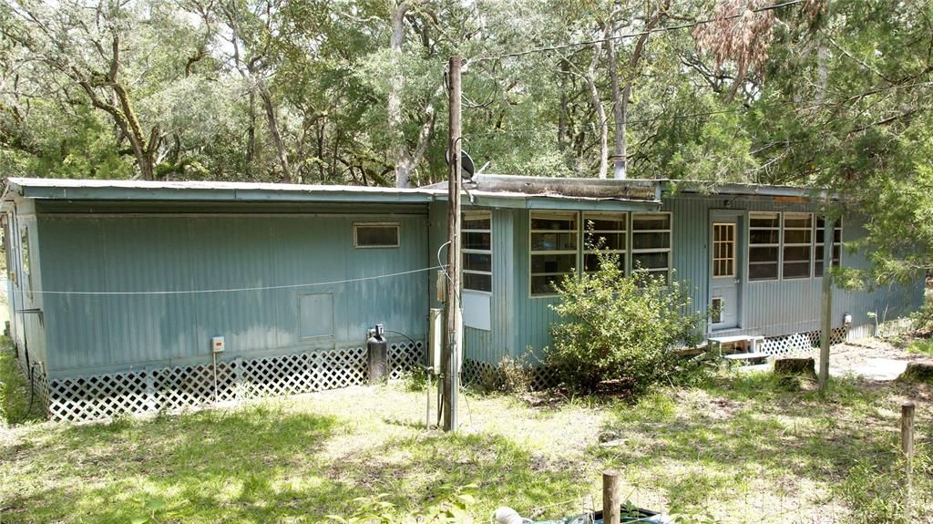 待售: $149,999 (2 贝兹, 2 浴室, 976 平方英尺)