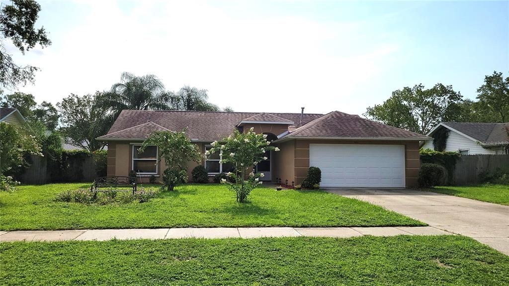 Active With Contract: $264,900 (2 beds, 2 baths, 1014 Square Feet)