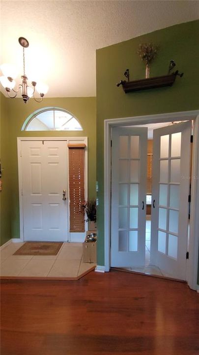 Active With Contract: $264,900 (2 beds, 2 baths, 1014 Square Feet)