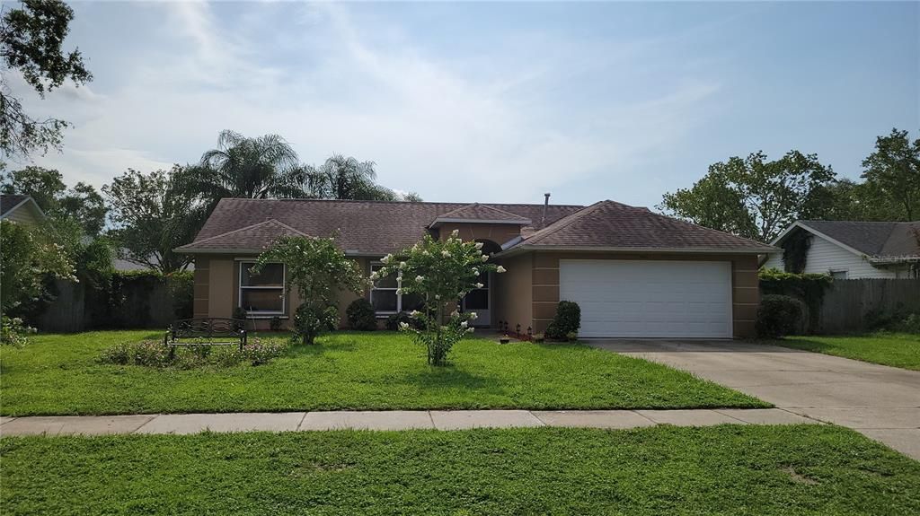 Active With Contract: $264,900 (2 beds, 2 baths, 1014 Square Feet)