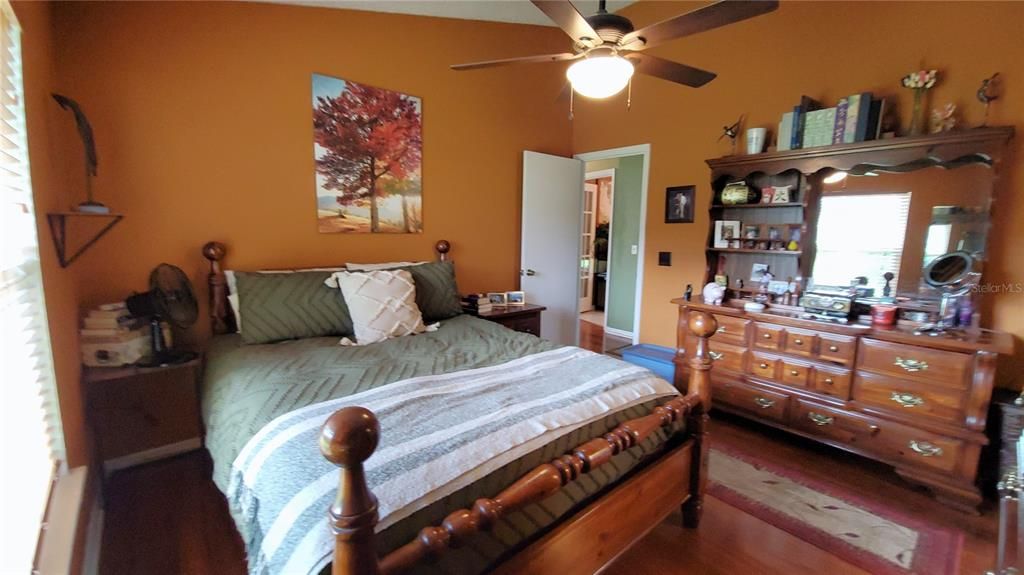 Active With Contract: $264,900 (2 beds, 2 baths, 1014 Square Feet)