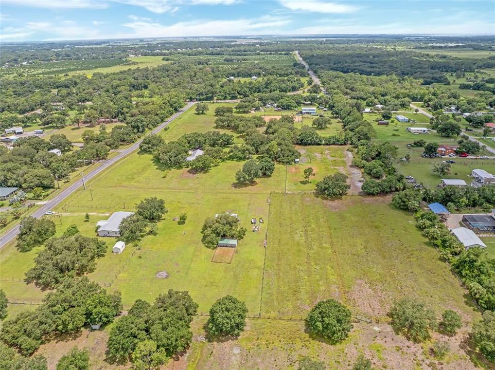 En Venta: $699,000 (4 camas, 3 baños, 2081 Pies cuadrados)