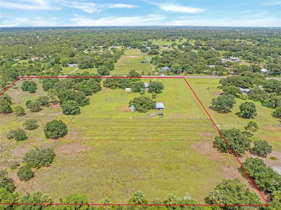 En Venta: $699,000 (4 camas, 3 baños, 2081 Pies cuadrados)