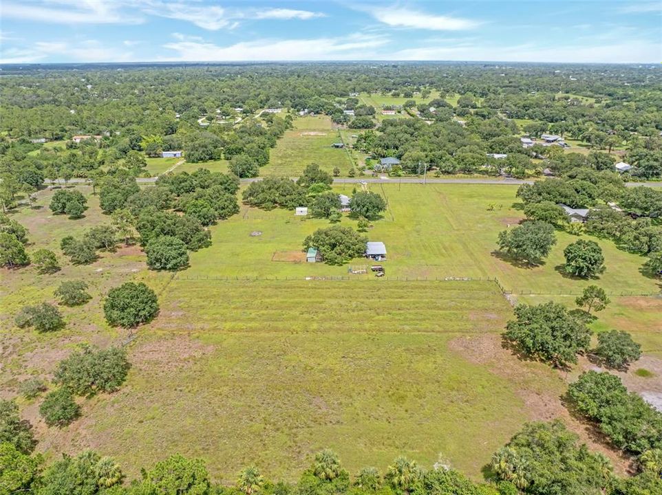 En Venta: $699,000 (4 camas, 3 baños, 2081 Pies cuadrados)