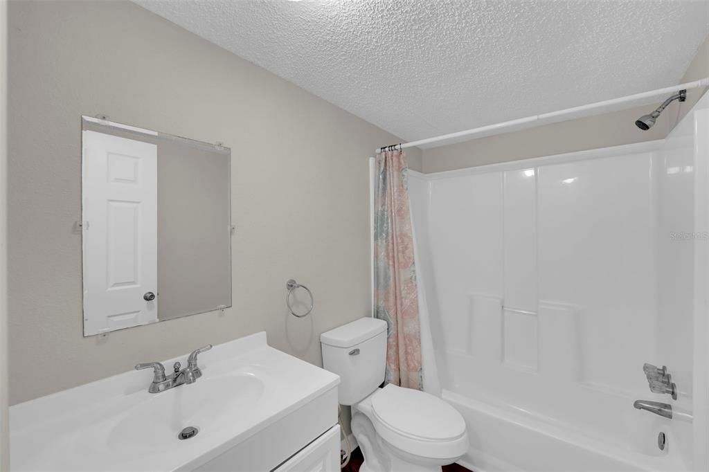 En Venta: $699,000 (4 camas, 3 baños, 2081 Pies cuadrados)