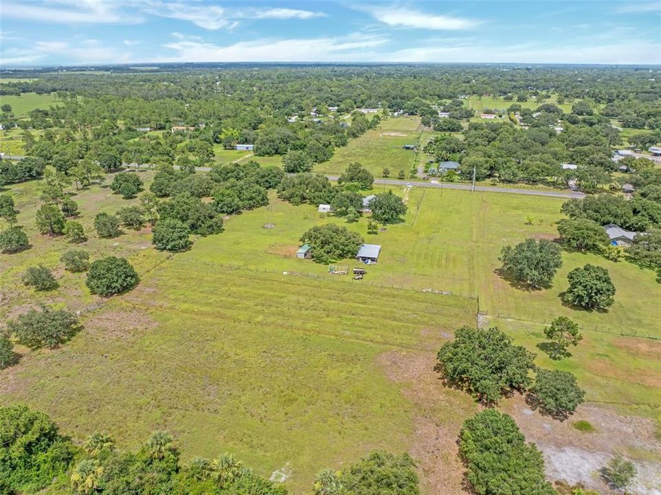 En Venta: $699,000 (4 camas, 3 baños, 2081 Pies cuadrados)