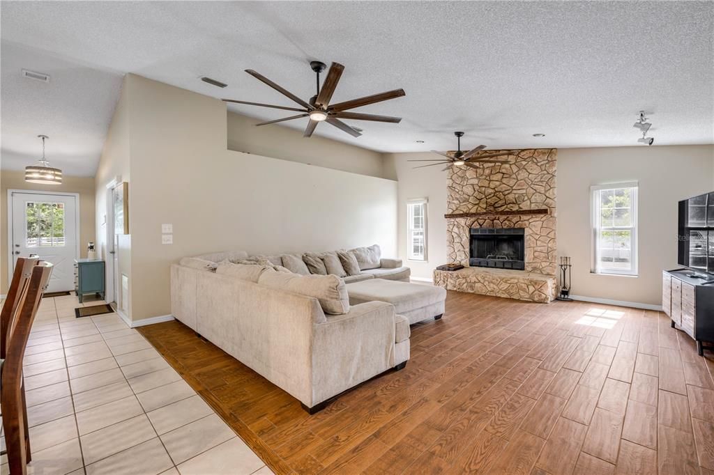 For Sale: $825,000 (3 beds, 2 baths, 2343 Square Feet)