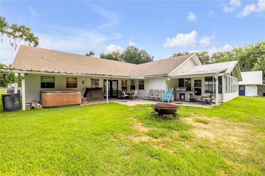 For Sale: $825,000 (3 beds, 2 baths, 2343 Square Feet)