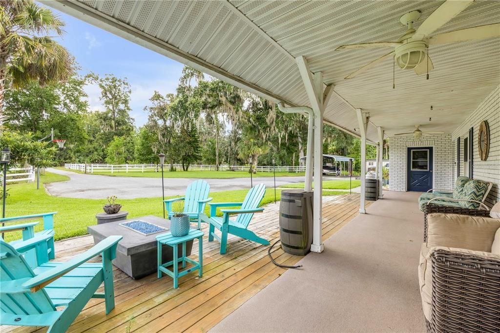 For Sale: $825,000 (3 beds, 2 baths, 2343 Square Feet)