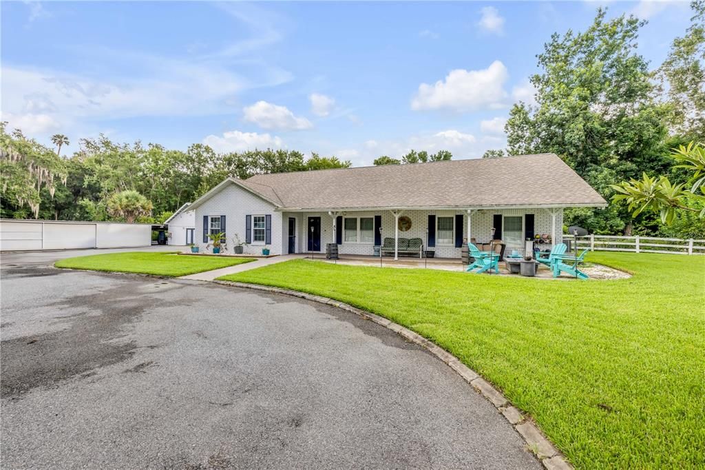 For Sale: $825,000 (3 beds, 2 baths, 2343 Square Feet)