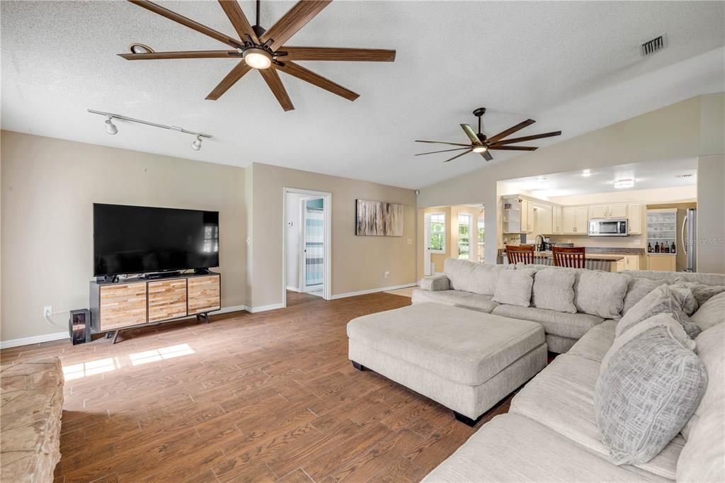 For Sale: $825,000 (3 beds, 2 baths, 2343 Square Feet)