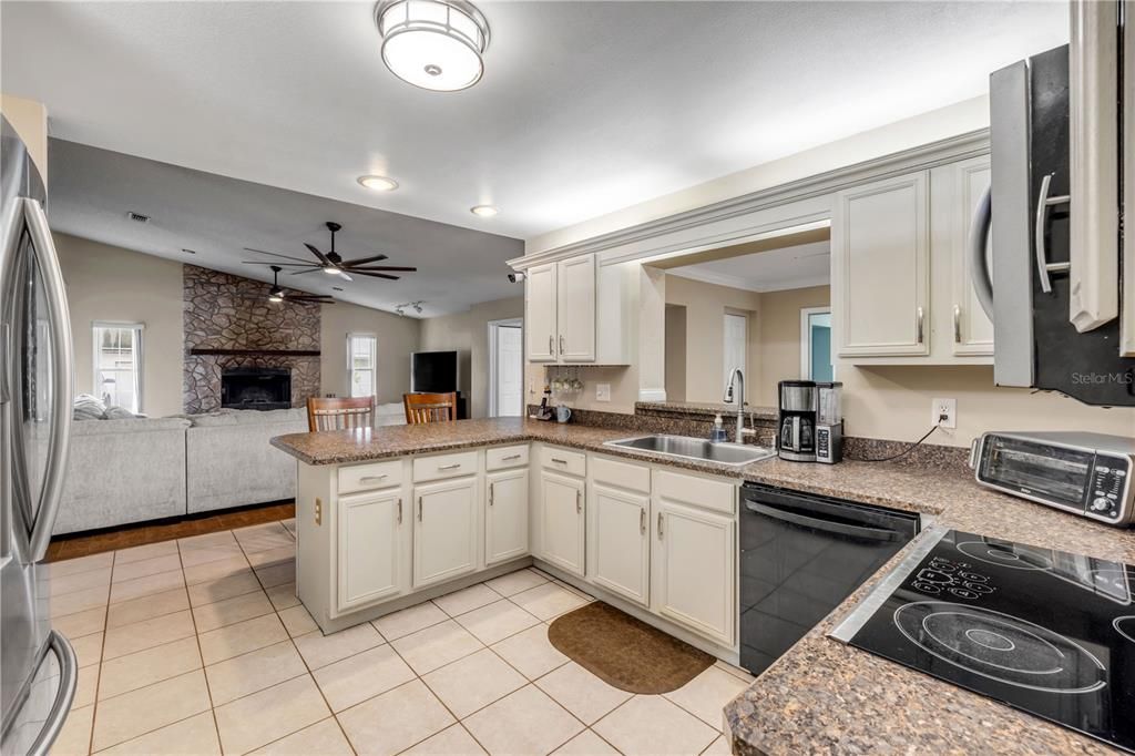 For Sale: $825,000 (3 beds, 2 baths, 2343 Square Feet)