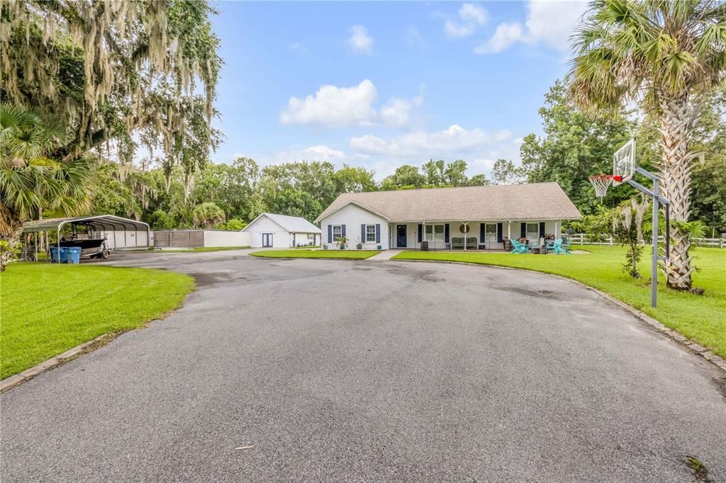 For Sale: $825,000 (3 beds, 2 baths, 2343 Square Feet)