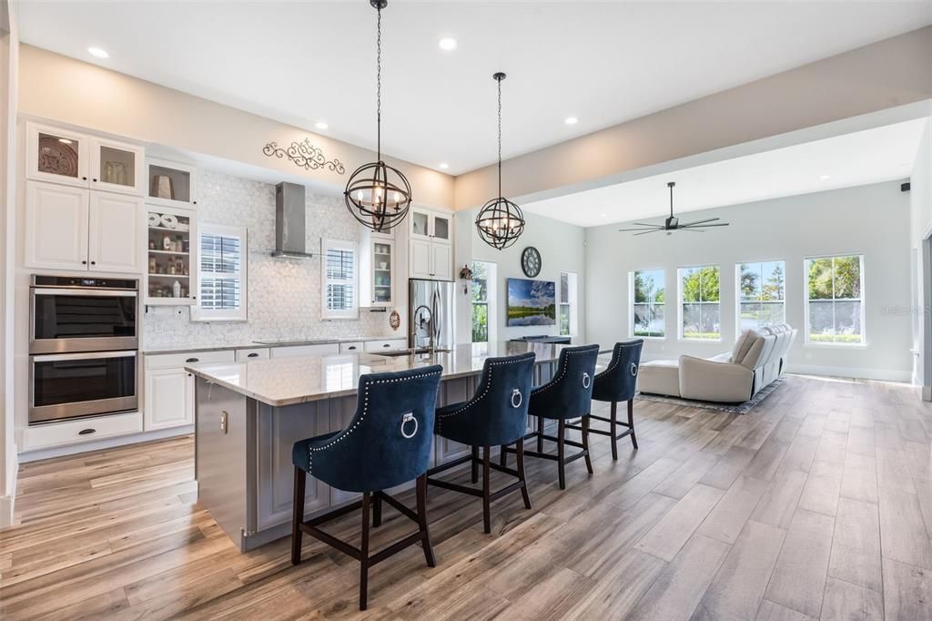 For Sale: $1,389,000 (5 beds, 4 baths, 4198 Square Feet)