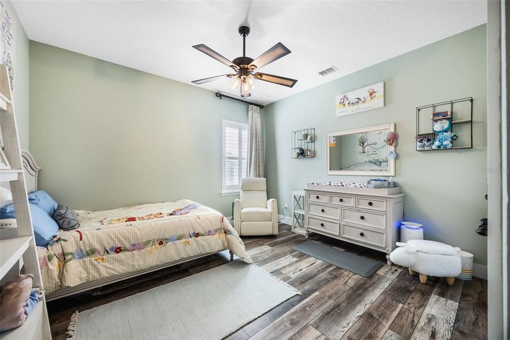 For Sale: $1,389,000 (5 beds, 4 baths, 4198 Square Feet)