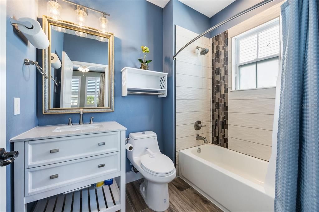 For Sale: $1,389,000 (5 beds, 4 baths, 4198 Square Feet)