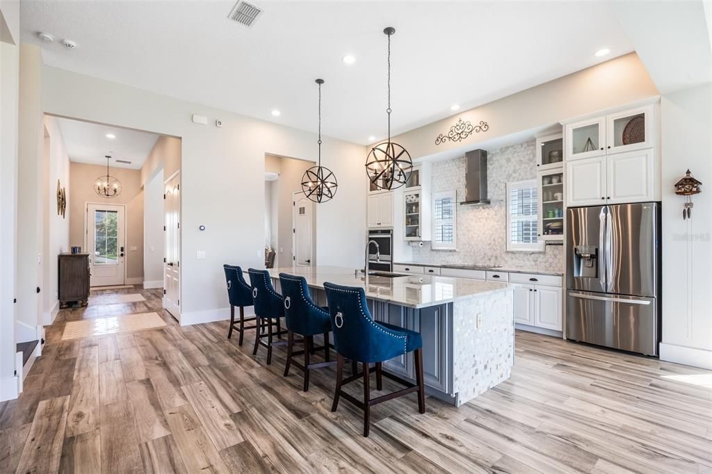 For Sale: $1,389,000 (5 beds, 4 baths, 4198 Square Feet)