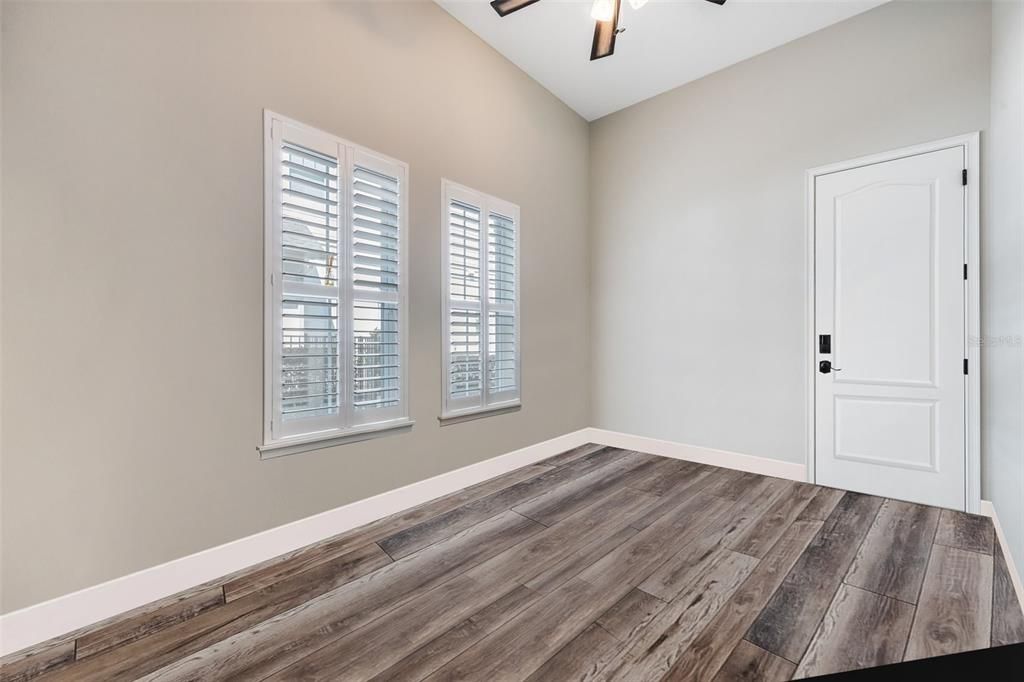 For Sale: $1,389,000 (5 beds, 4 baths, 4198 Square Feet)