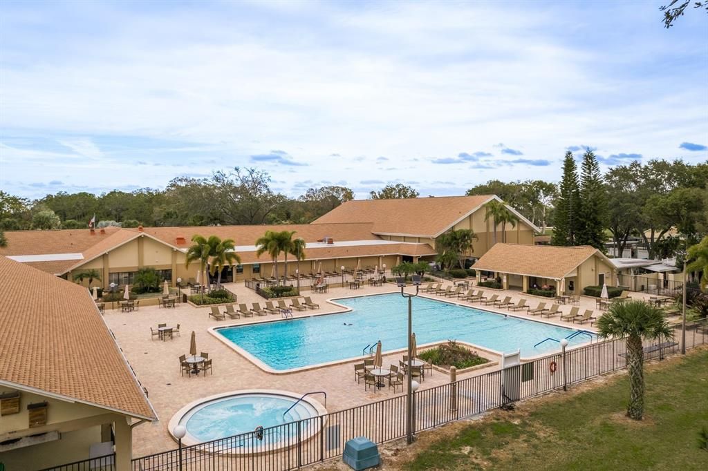 For Sale: $140,000 (1 beds, 1 baths, 814 Square Feet)