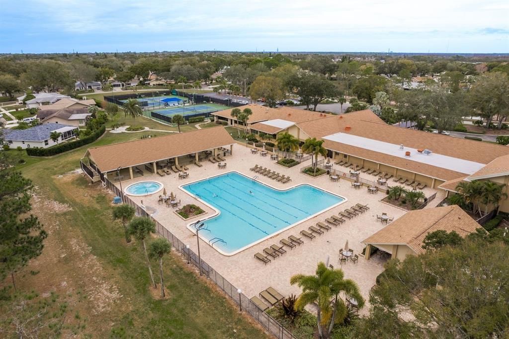 For Sale: $140,000 (1 beds, 1 baths, 814 Square Feet)