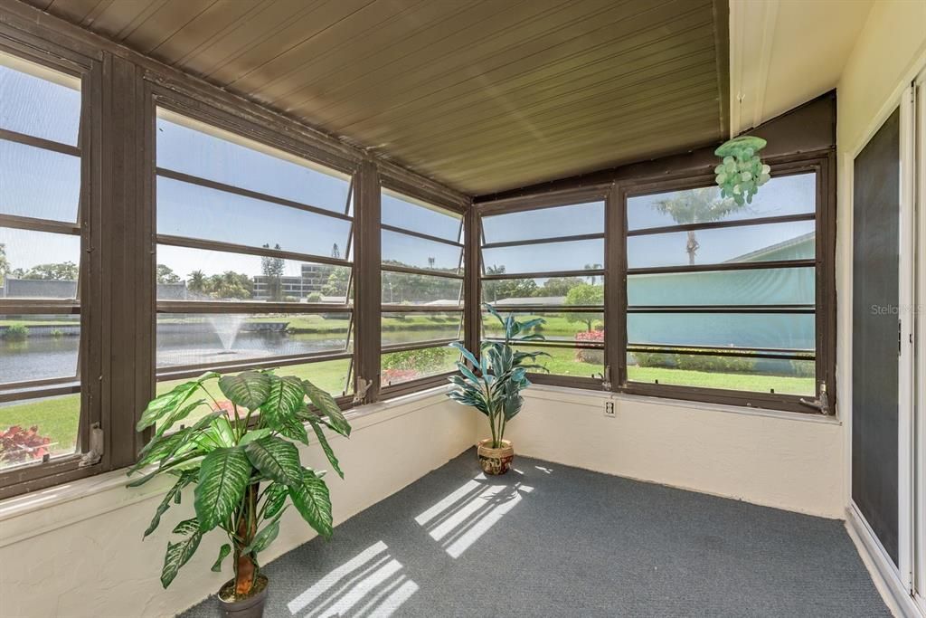 For Sale: $140,000 (1 beds, 1 baths, 814 Square Feet)