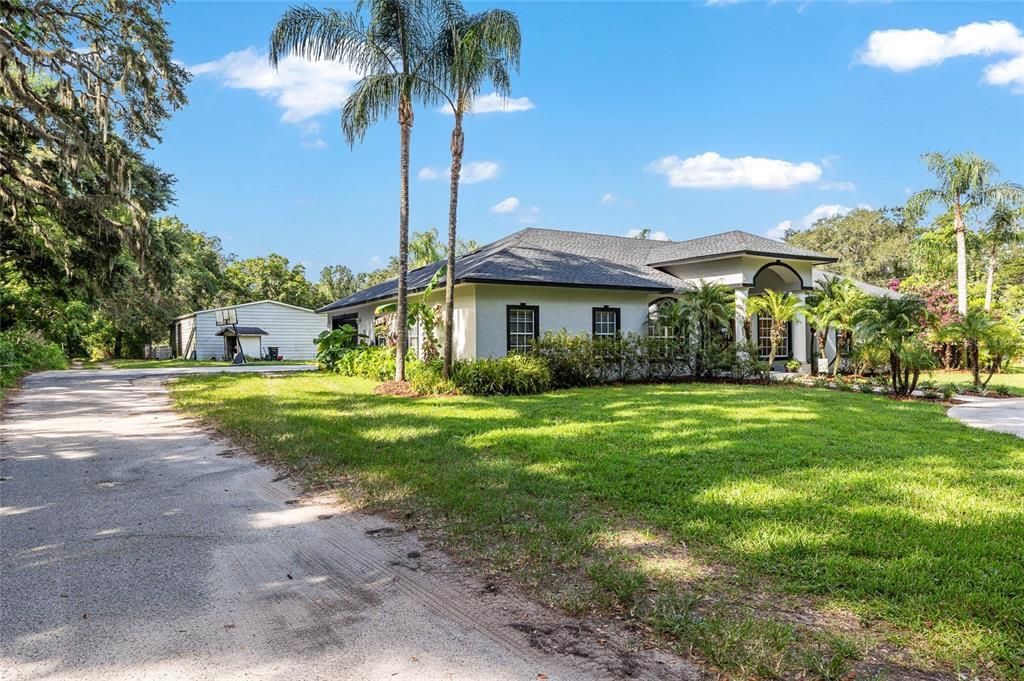 For Sale: $679,000 (4 beds, 3 baths, 2844 Square Feet)