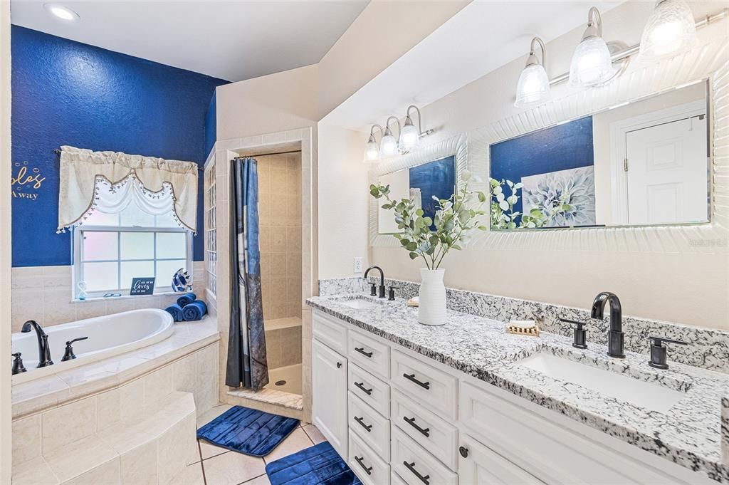 For Sale: $679,000 (4 beds, 3 baths, 2844 Square Feet)