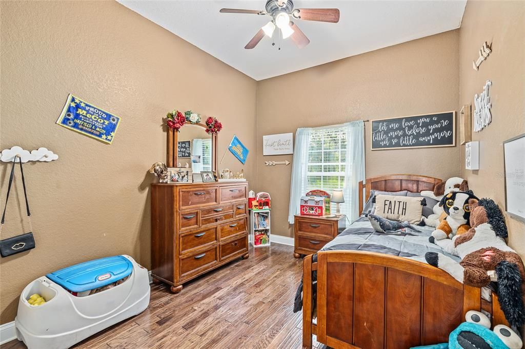 For Sale: $679,000 (4 beds, 3 baths, 2844 Square Feet)