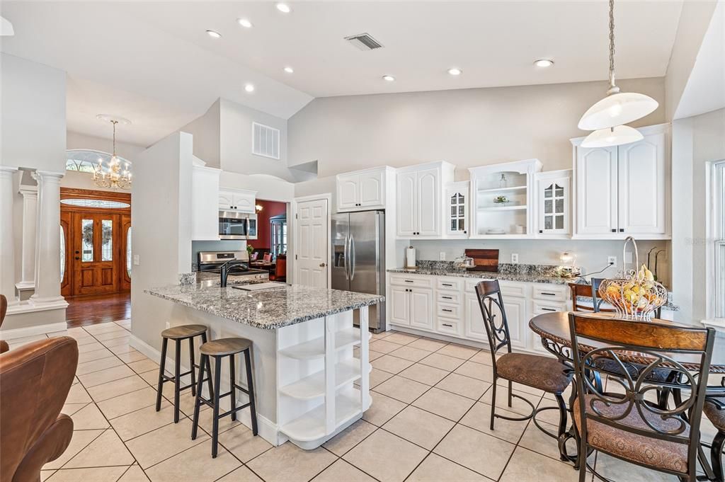 For Sale: $679,000 (4 beds, 3 baths, 2844 Square Feet)