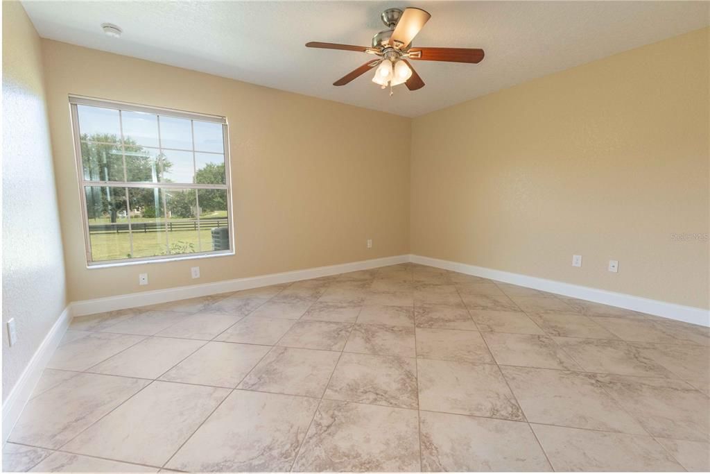 На продажу: $860,000 (4 спален, 2 ванн, 2991 Квадратных фут)