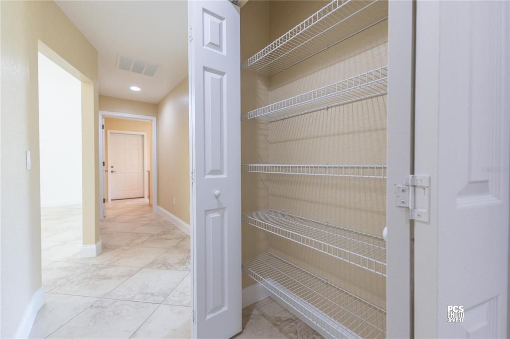 На продажу: $860,000 (4 спален, 2 ванн, 2991 Квадратных фут)