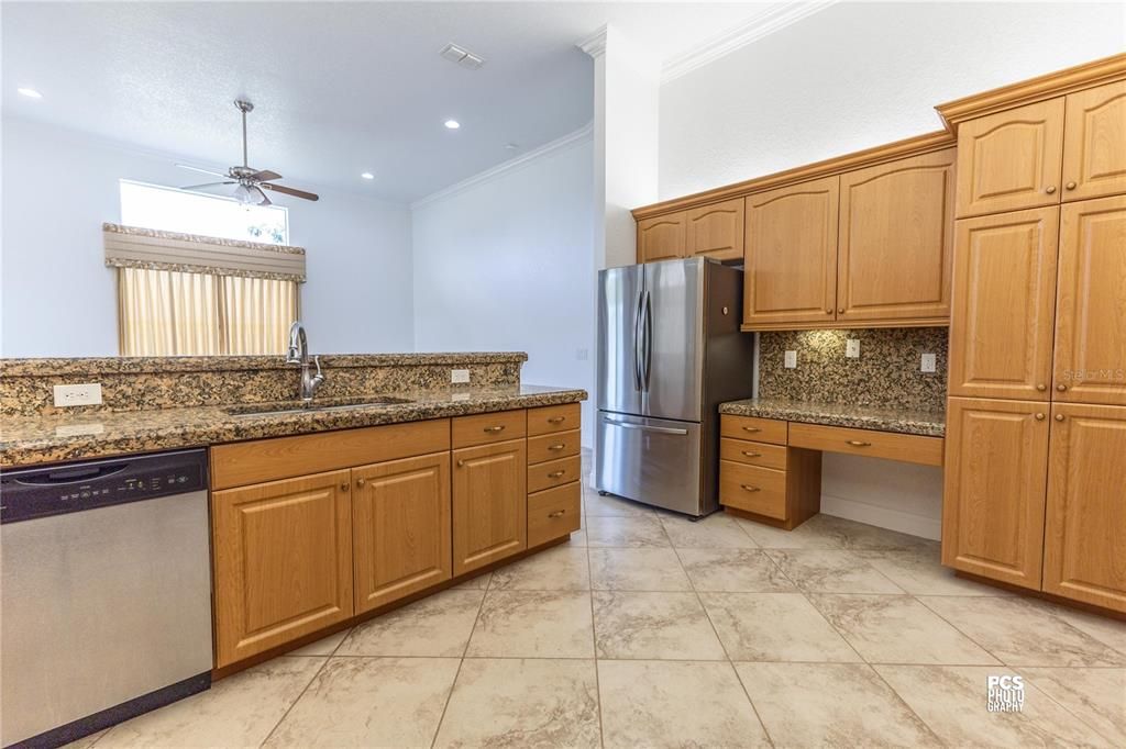 На продажу: $860,000 (4 спален, 2 ванн, 2991 Квадратных фут)