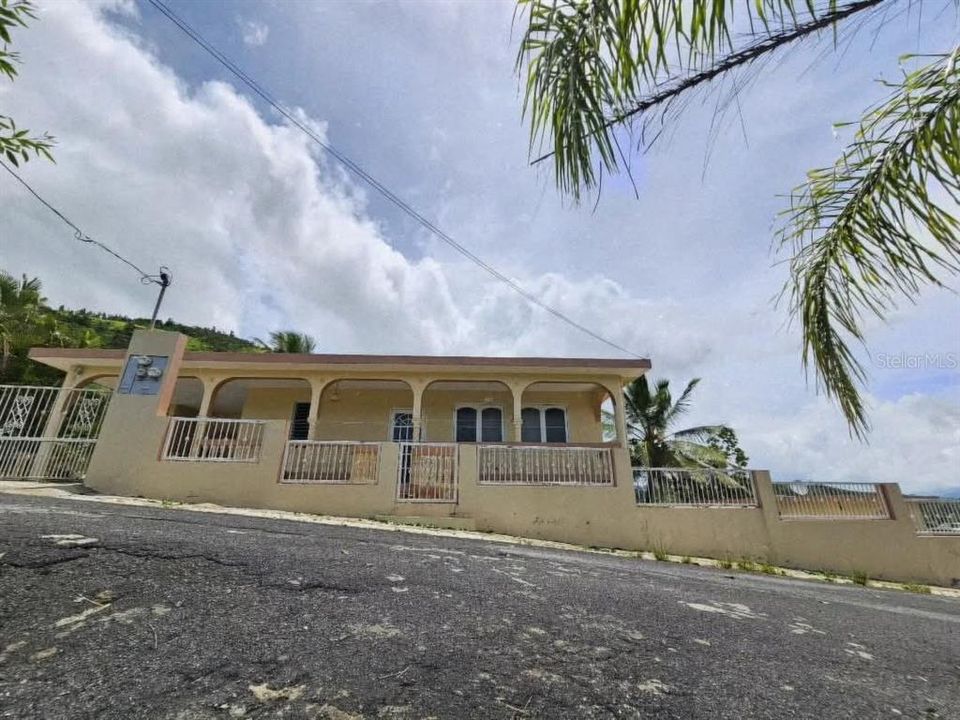 En Venta: $235,000 (7 camas, 4 baños, 2900 Pies cuadrados)