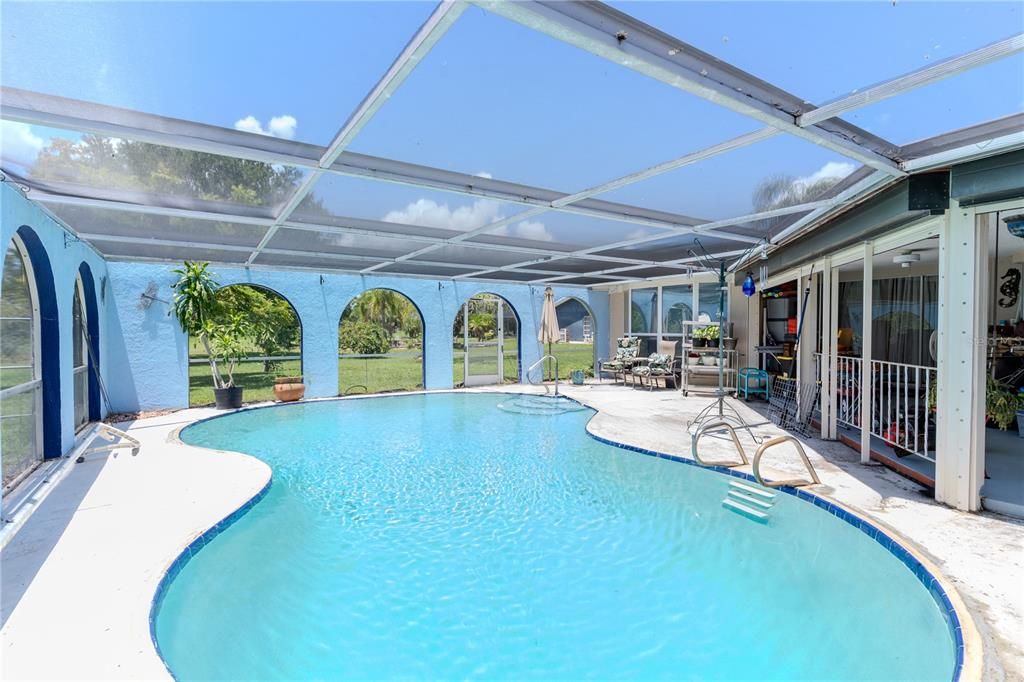 Active With Contract: $289,990 (3 beds, 2 baths, 1876 Square Feet)