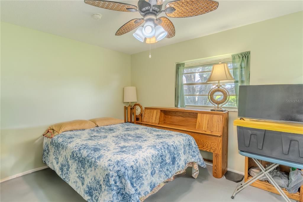 Active With Contract: $289,990 (3 beds, 2 baths, 1876 Square Feet)