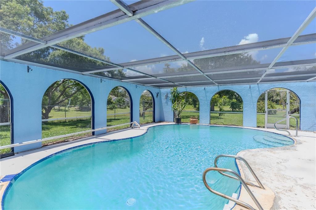 Active With Contract: $289,990 (3 beds, 2 baths, 1876 Square Feet)