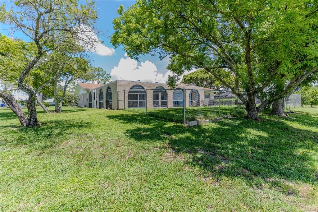 Active With Contract: $289,990 (3 beds, 2 baths, 1876 Square Feet)