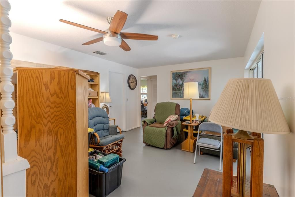 Active With Contract: $289,990 (3 beds, 2 baths, 1876 Square Feet)