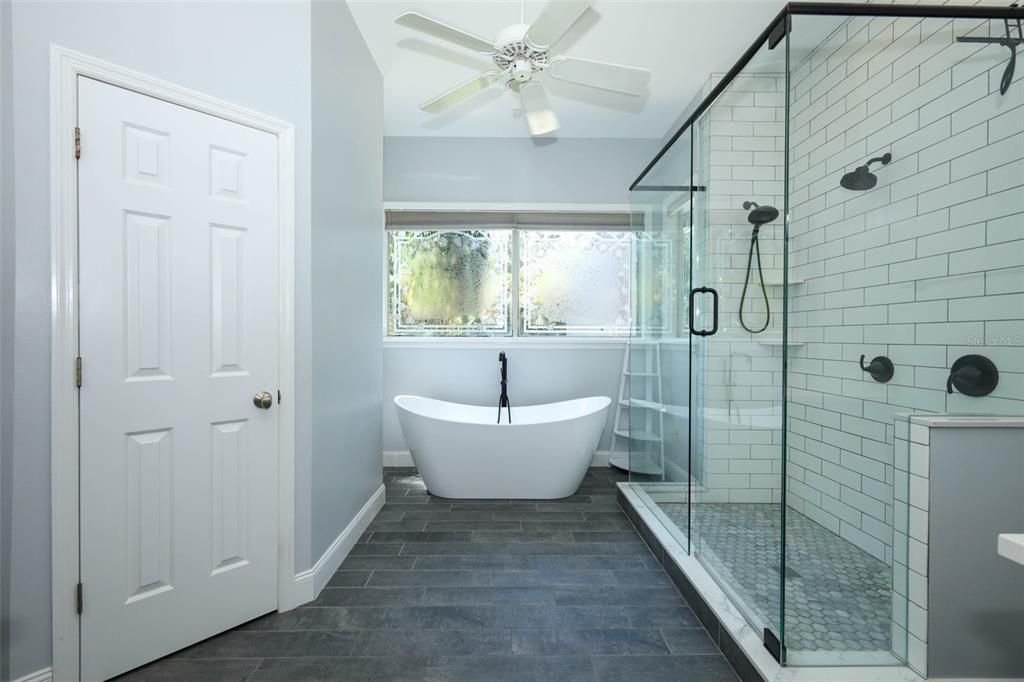 待售: $764,900 (4 贝兹, 3 浴室, 2684 平方英尺)