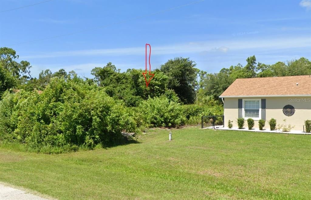 Activo con contrato: $15,000 (0.24 acres)