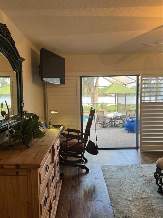 En Venta: $949,000 (3 camas, 3 baños, 2198 Pies cuadrados)