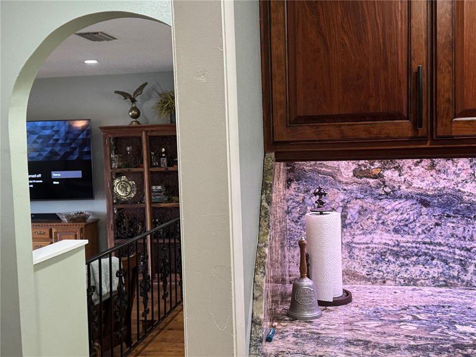 En Venta: $949,000 (3 camas, 3 baños, 2198 Pies cuadrados)