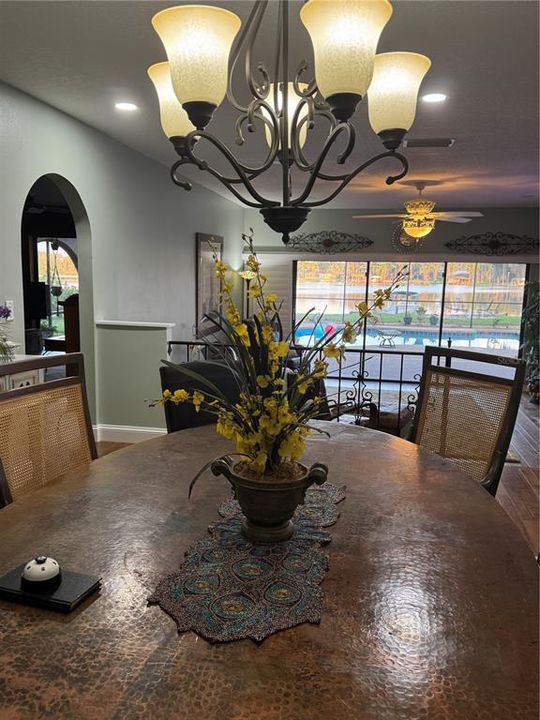 En Venta: $949,000 (3 camas, 3 baños, 2198 Pies cuadrados)