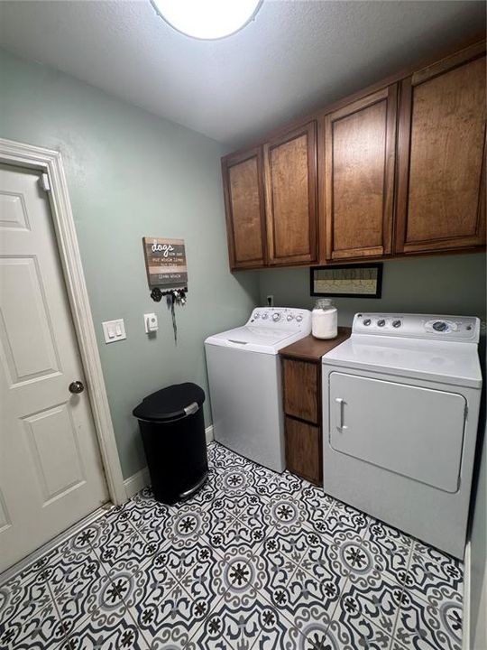 En Venta: $949,000 (3 camas, 3 baños, 2198 Pies cuadrados)