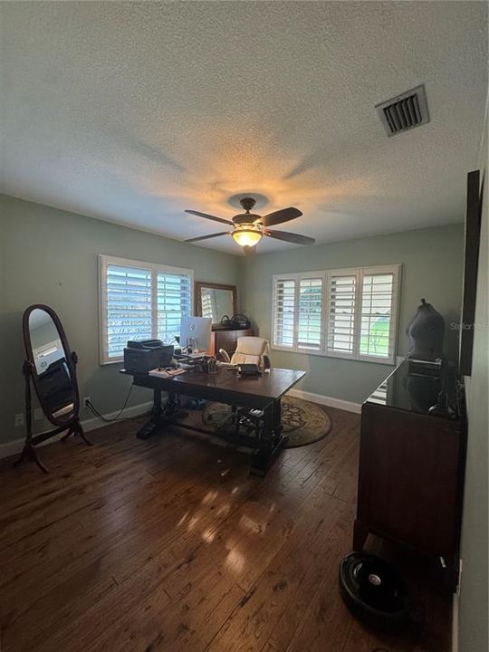 En Venta: $949,000 (3 camas, 3 baños, 2198 Pies cuadrados)