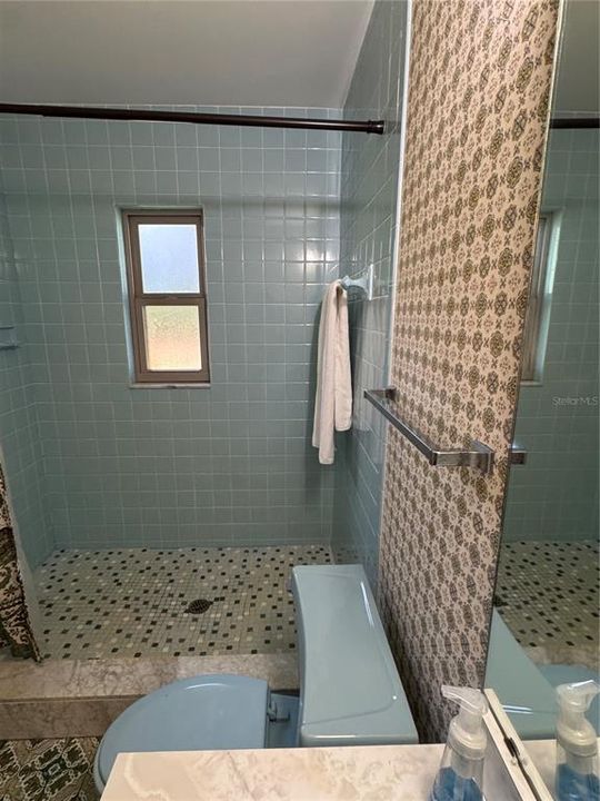 En Venta: $949,000 (3 camas, 3 baños, 2198 Pies cuadrados)