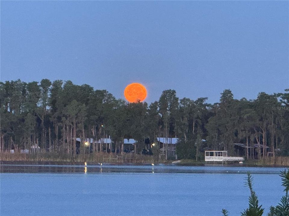 En Venta: $949,000 (3 camas, 3 baños, 2198 Pies cuadrados)