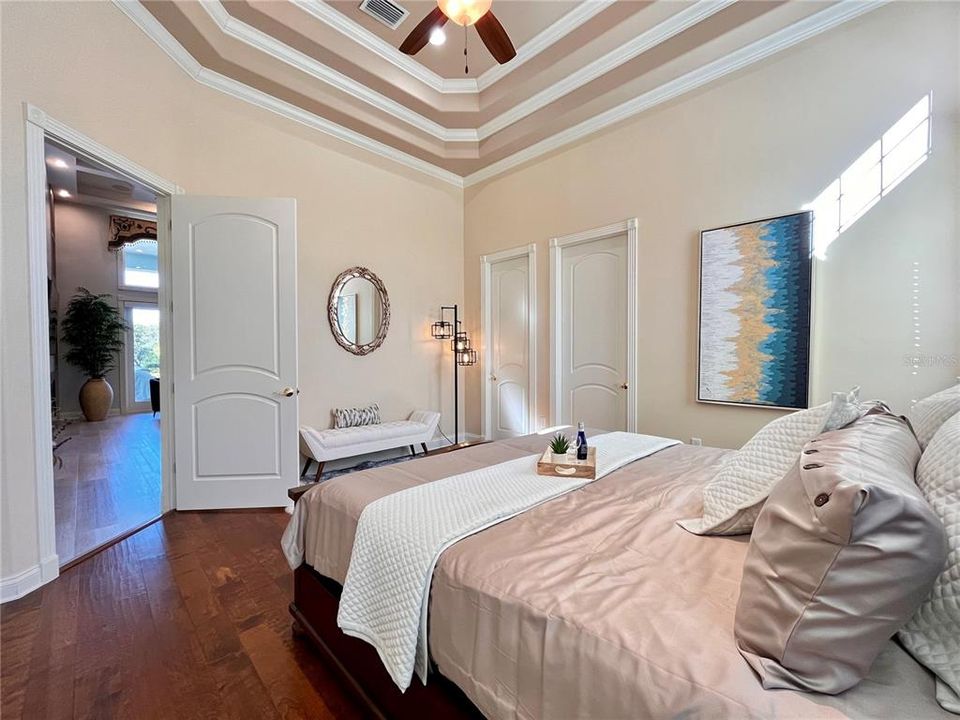 For Sale: $1,650,000 (5 beds, 6 baths, 5631 Square Feet)