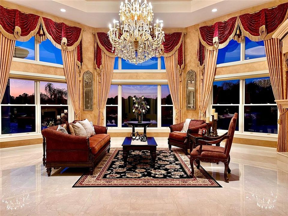 For Sale: $1,650,000 (5 beds, 6 baths, 5631 Square Feet)